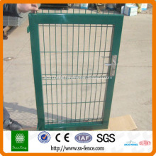 Folded wire mesh fence gate